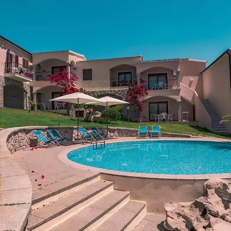 The Fantastic Residenza Badus 1 Bedroom Sleeps 4 No0810