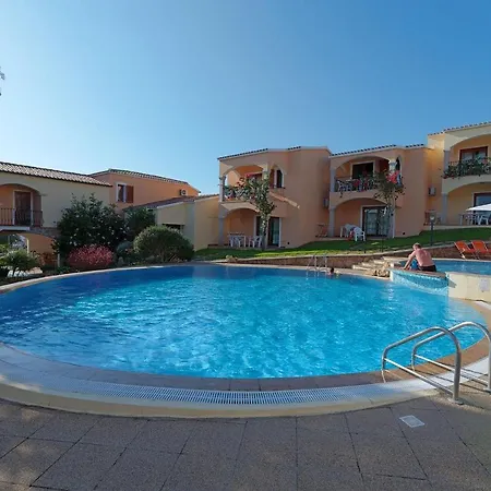 The Fantastic Residenza Badus 1 Bedroom Sleeps 4 No0810 Apartment