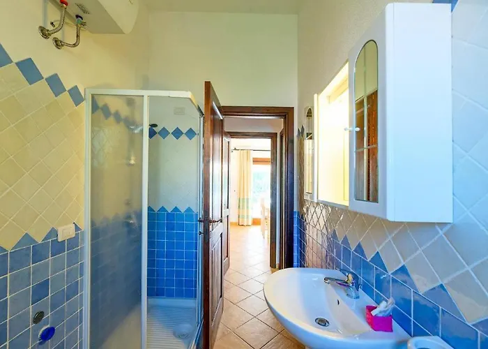 The Fantastic Residenza Badus 1 Bedroom Sleeps 4 No0810 Badesi