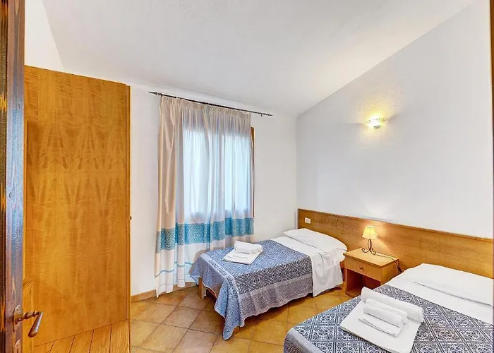 The Fantastic Residenza Badus 1 Bedroom Sleeps 4 No0810