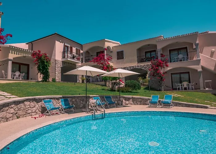 The Fantastic Residenza Badus 1 Bedroom Sleeps 4 No0810 *