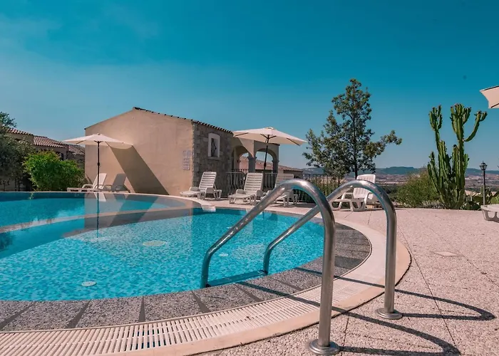The Fantastic Residenza Badus 1 Bedroom Sleeps 4 No0810 * Badesi
