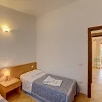 The Fantastic Residenza Badus 1 Bedroom Sleeps 4 No0810 * Badesi