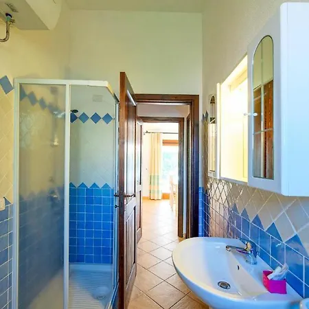 The Fantastic Residenza Badus 1 Bedroom Sleeps 4 No0810 바데시