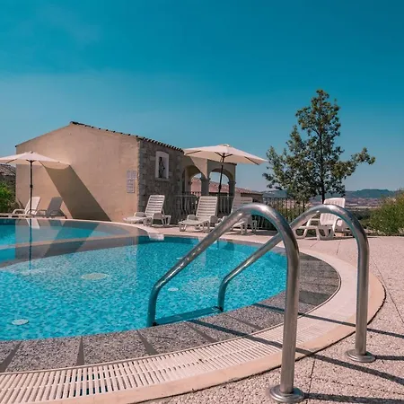 The Fantastic Residenza Badus 1 Bedroom Sleeps 4 No0810 * Badesi