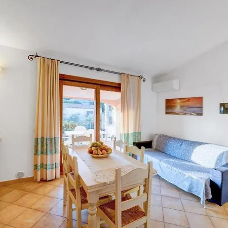 The Fantastic Residenza Badus 1 Bedroom Sleeps 4 No0810 Apartment